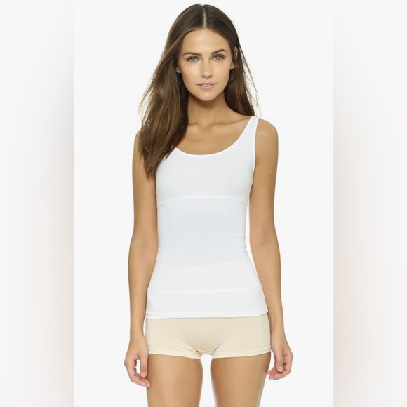 Yummie Sz XL Pearl 3 Panel Shapewear
Tank Top in White - Picture 1 of 7